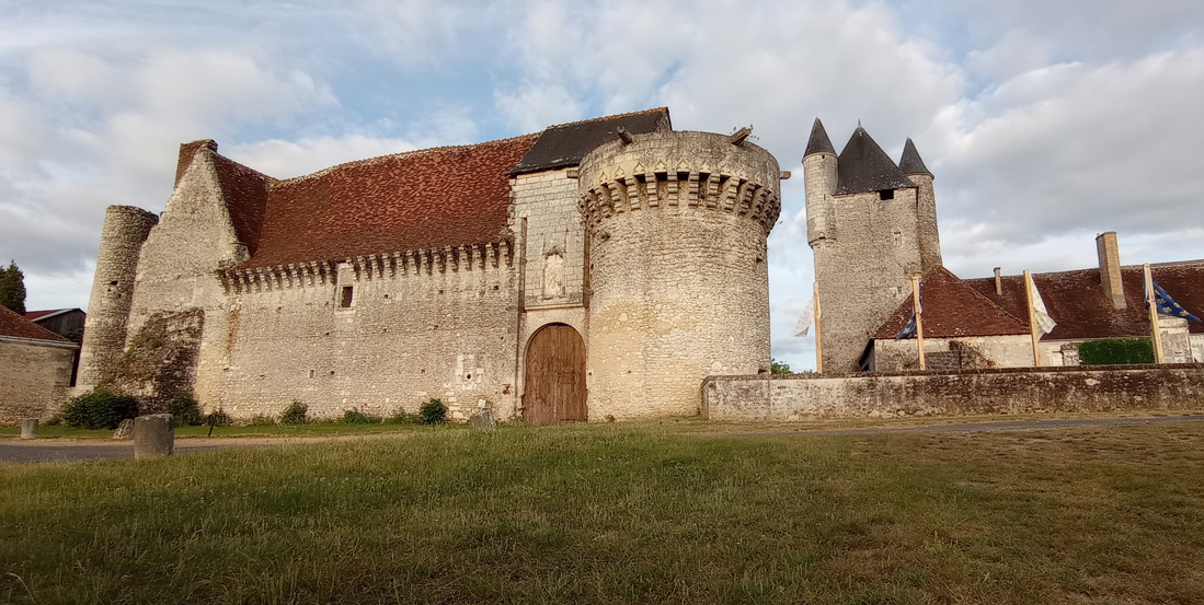 principale_Terre_et_trésors_de_Touraine_escapade__châteaux_médiévaux_privés_château_de_Bridoré