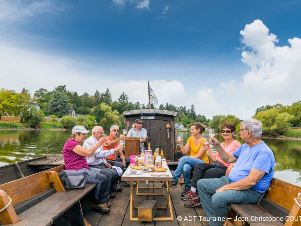 Accuiel teste sans code 16 degustation sur un bateau les mariniers du jean bricau a veretz sur le cher jean christophe coutand 2031 12 31 medium